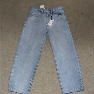 Levi Barrel Crop light blue jeans size 24